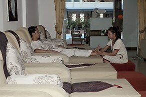 Smiling Hotel