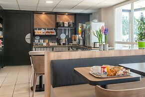B&B HOTEL Cholet Nord
