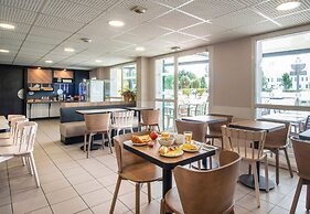 B&B HOTEL Cholet Nord