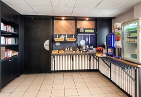 B&B HOTEL Cholet Nord