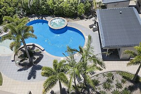 Akama Resort