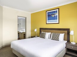 Mantra Geraldton