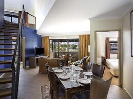 Mantra Geraldton