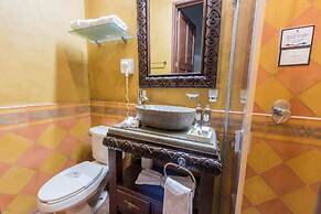 Casa Pedro Loza