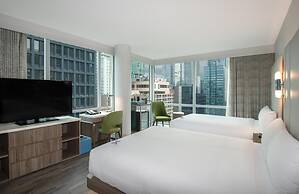 Coast Coal Harbour Vancouver Hotel by APA