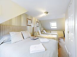 Arden Guest House, Craigmillar Castle Edinburgh