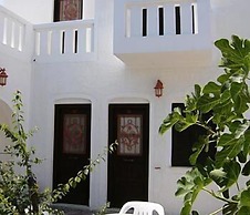 Albatross Hotel