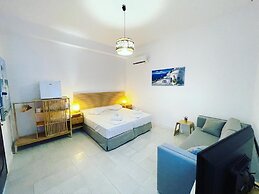 Albatross Hotel