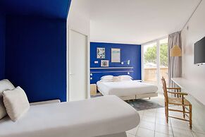 Paradou Mediterranee, BW Signature Collection