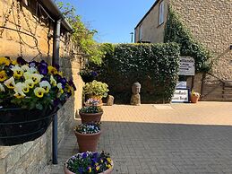 Broadlands Hotel - Adults Only