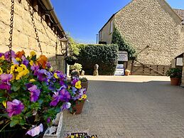 Broadlands Hotel - Adults Only
