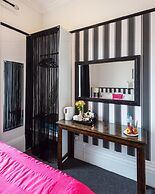 Paskins Townhouse