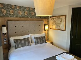 Queens Head Inn