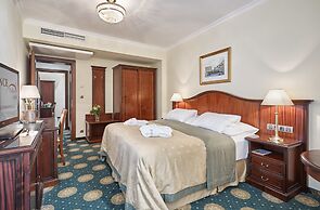 Hotel Romance