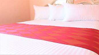 Crystal Star Inn Edmonton Airport