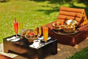 Lotus Blanc Resort