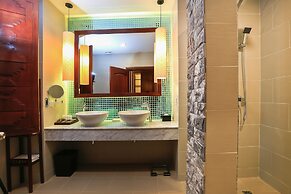 Lotus Blanc Resort