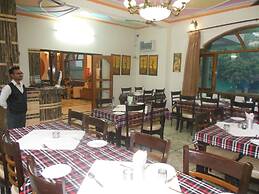 Hotel Taj Plaza
