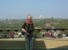Hotel Taj Plaza