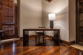 Ananda Hotel Boutique