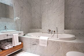 Tomtom Suites - Special Class