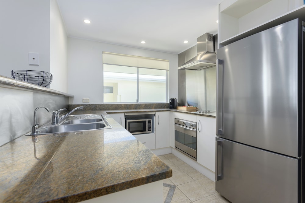 Mandalay Luxury Beachfront Apartments
