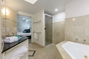 Mandalay Luxury Beachfront Apartments