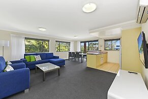 Flynns Beach Resort