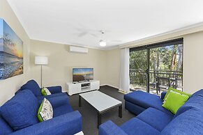 Flynns Beach Resort