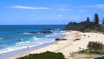 Flynns Beach Resort
