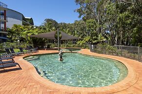 Flynns Beach Resort