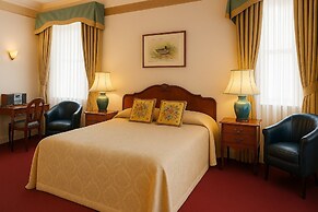 The County Hotel