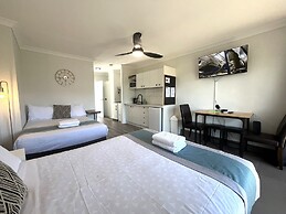 Broadwater Keys