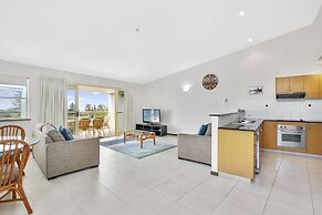 Lennox Beach Resort