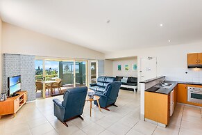 Lennox Beach Resort