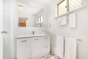 Lennox Beach Resort