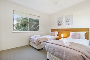 Lennox Beach Resort