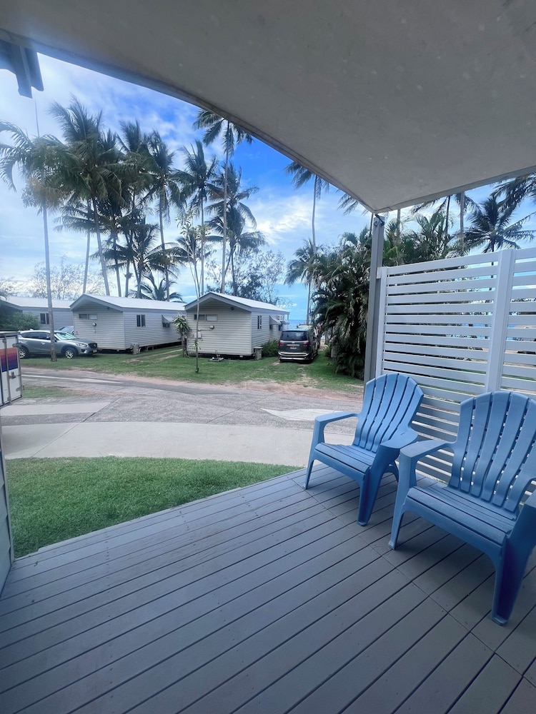 Ellis Beach Oceanfront Bungalows