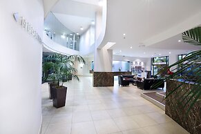 Peninsular Beachfront Resort