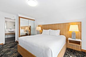 Airlie Beach Hotel