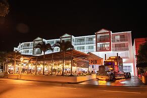 Airlie Beach Hotel