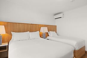 Airlie Beach Hotel