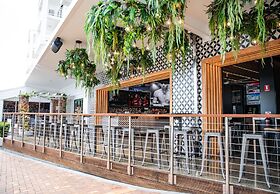 Airlie Beach Hotel