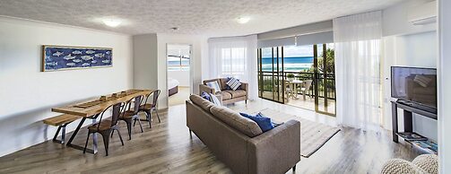 Golden Riviera Beach Resort