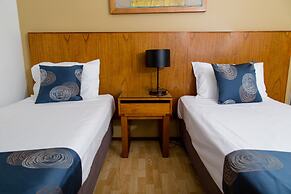 Cullen Bay Resort
