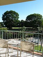 Cullen Bay Resort