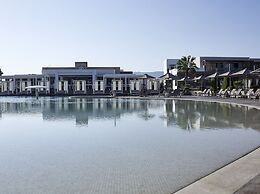 Pelagos Suites Hotel & Spa