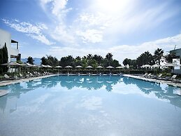 Pelagos Suites Hotel & Spa