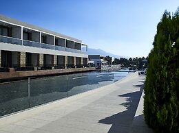 Pelagos Suites Hotel & Spa