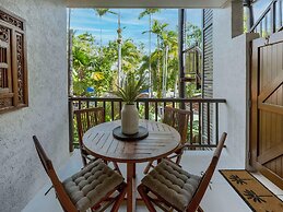 Hibiscus Resort & Spa